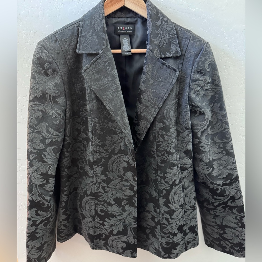 Axcess by Liz Claiborne Women's Black Jacquard Tapered Blazer